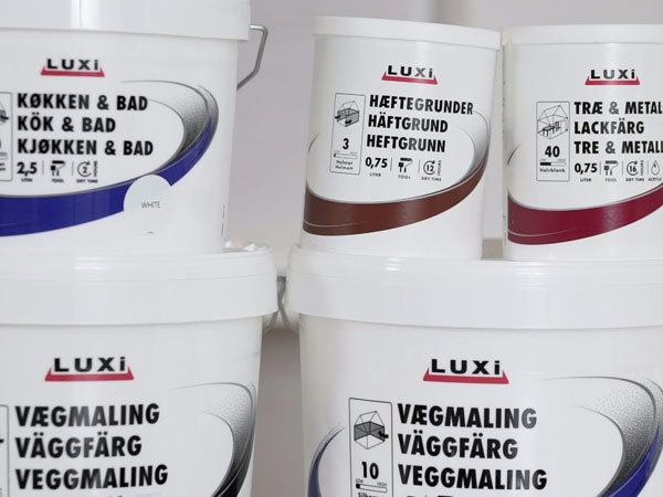 Forskellig maling med forskellig glans