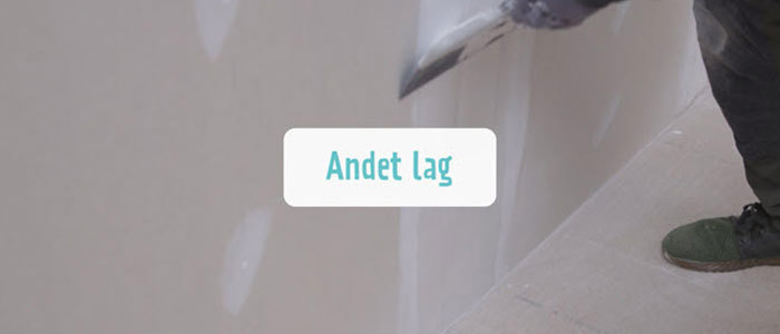 Andet lag spartel påføres