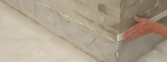 Forberedelse af mur over sokkel