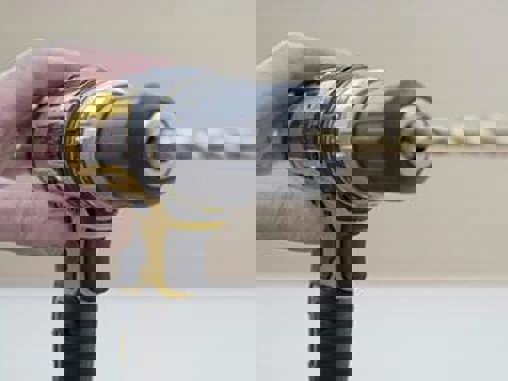 Brug af bore-/skruemaskine